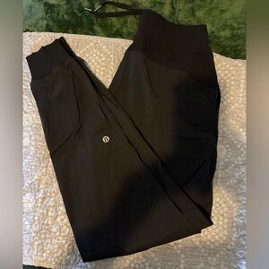 Lululemon studio joggers pants